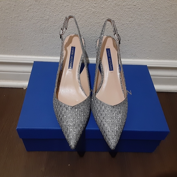 Stuart Weitzman - Picture 2 of 5